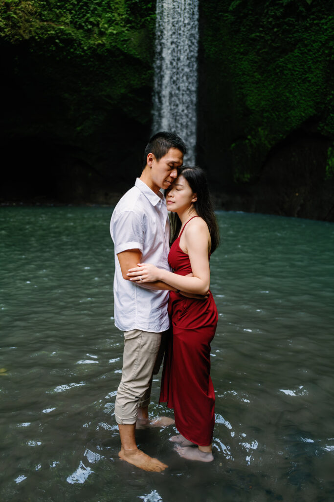 Ubud couple photoshoot Bali Tibumana waterfall intimate moment natural
