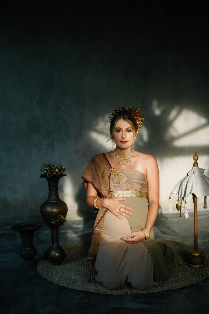 English bride in Balinese baju adat traditional dress maternity shoot BM Studio Denpasar Luxima
